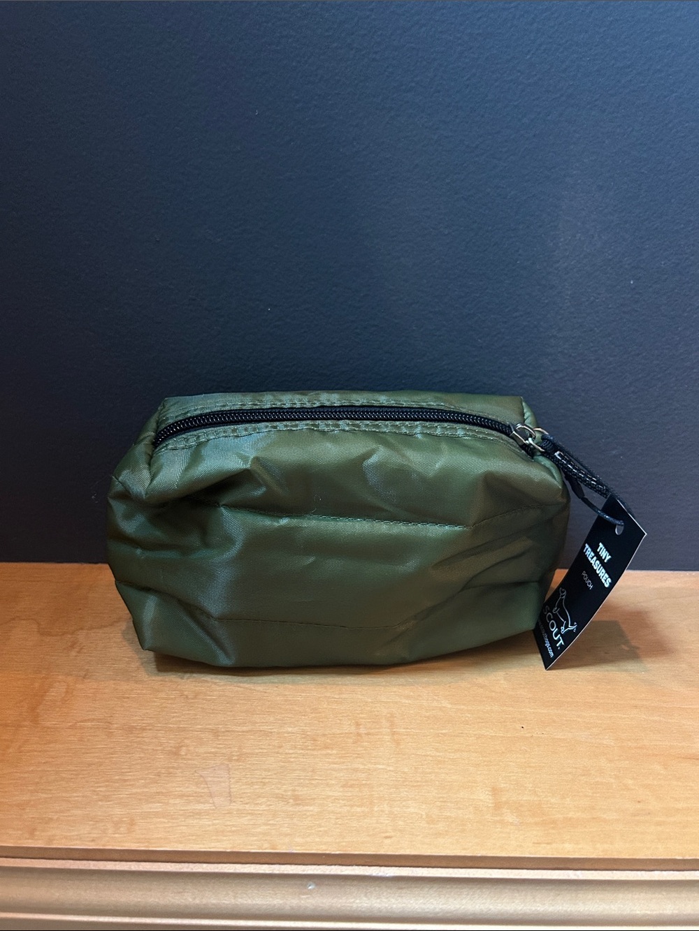 Scout Tiny Treasures Pouch - Green Puffer - Picture 3 of 3